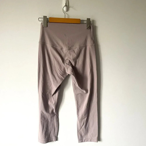 Lululemon Align High-Rise Crop 21" Violet Verbena Size  6 - Picture 5 of 6